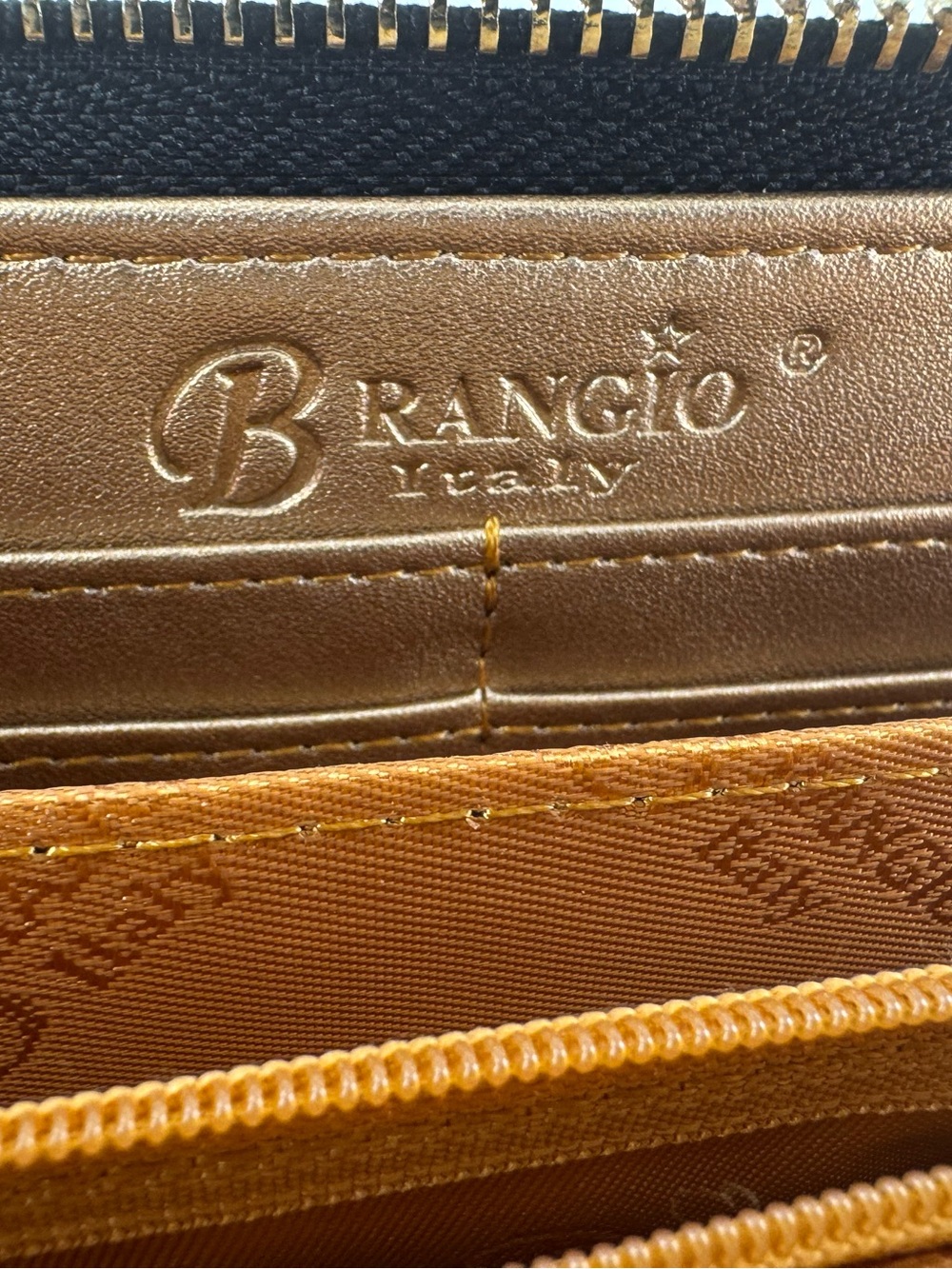 BRANGIO Italy WRISTLET WALLET
MILLIONAIRE VEGAN LEATHER CRYSTAL WRISTLET WALLET - Picture 9 of 12